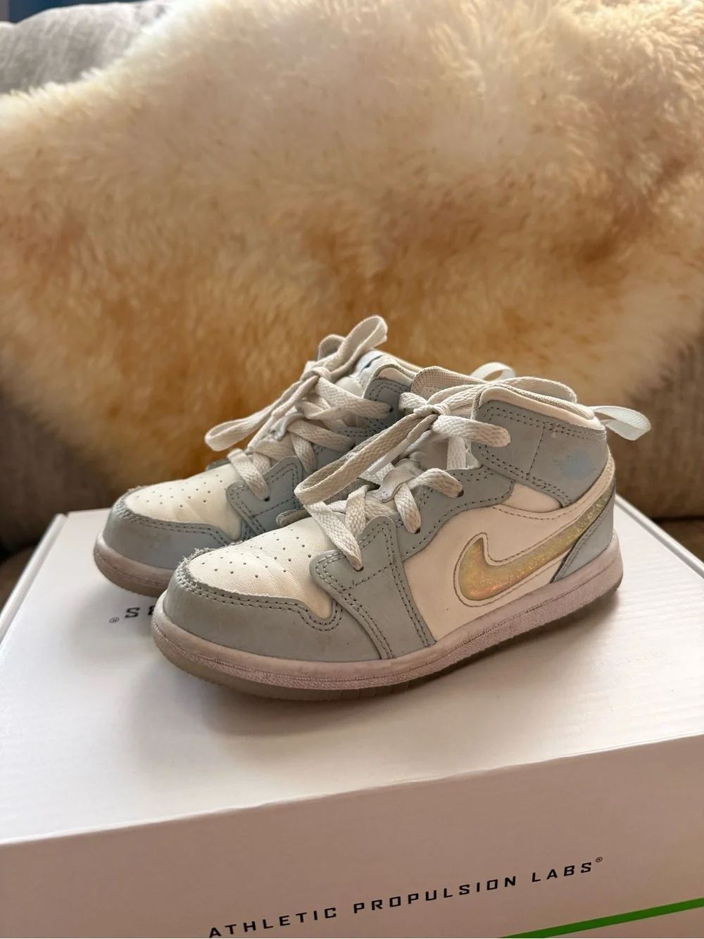Jordan Kids Mid-Top Sneakers